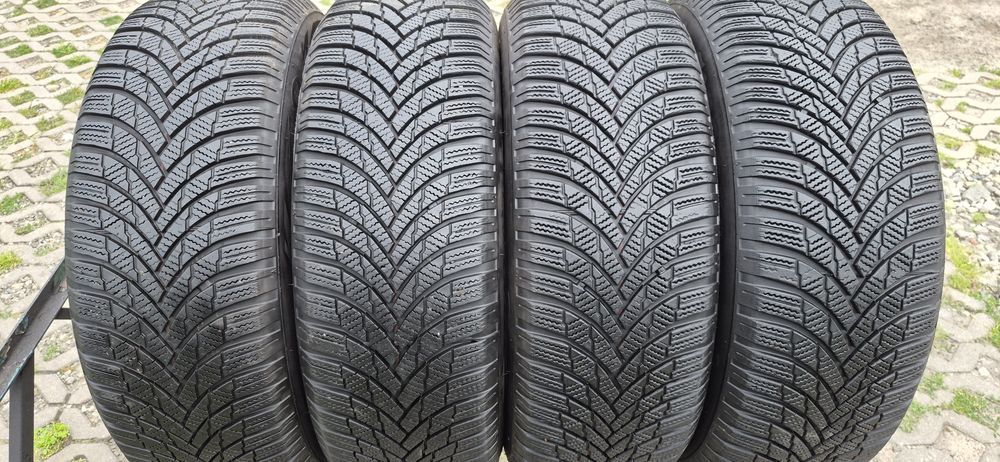 205/60r16 92H  Firestone Winterhawk 4 z 2023r ładne.