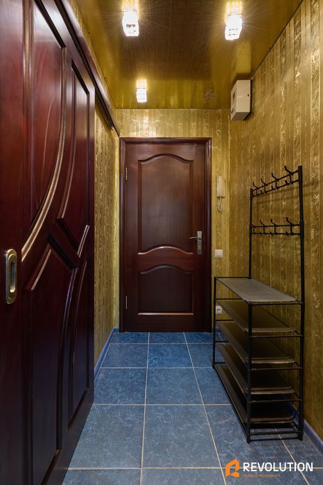 Без% , продаж 1 кімнатної квартири Бульвар Верховної Ради 18а, метро