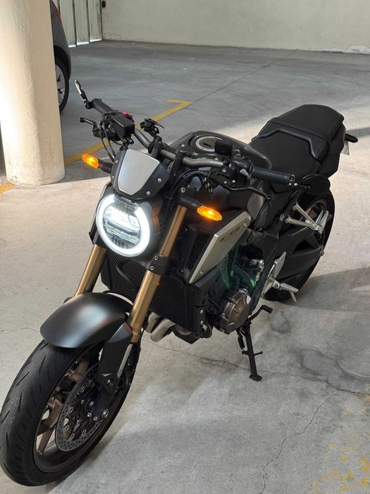 Honda CB650R 2021 35kw [livrete]