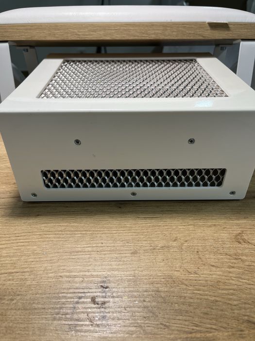 Манікюрна Витяжка AIRMAX з Фільтром у відмінному стані