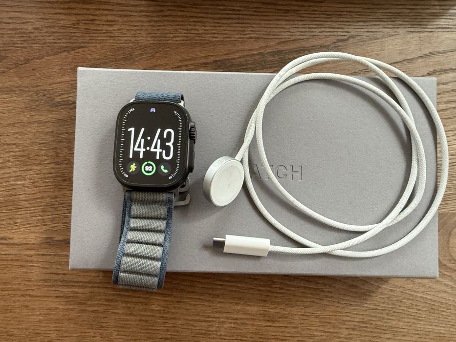 Apple Watch Ultra 2 black  94% bateria