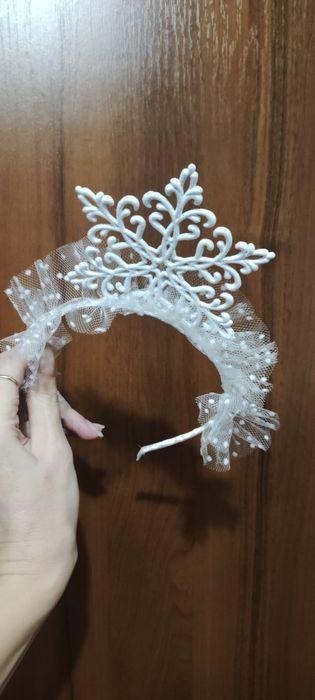 Обруч сніжинки. Для новорічних свят
