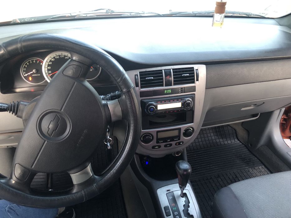 Продаю машину Chevrolet Lacetti