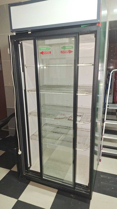 witryny chłodnicze przeszklone  likwidacja sklepu