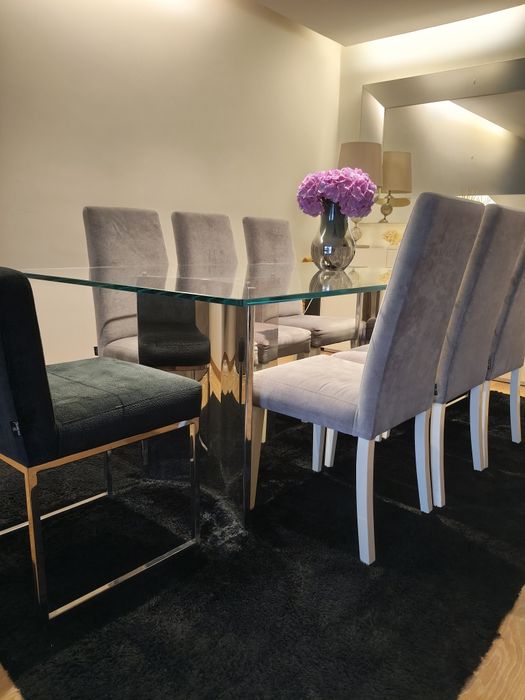 Conjunto de Sala de Jantar Interdesign: Mesa Vidro/Metal + 8 Cadeiras + Espelho Panorâmico