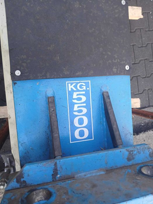 Podnośnik samochodowy 2 kolumnowy 5500kg