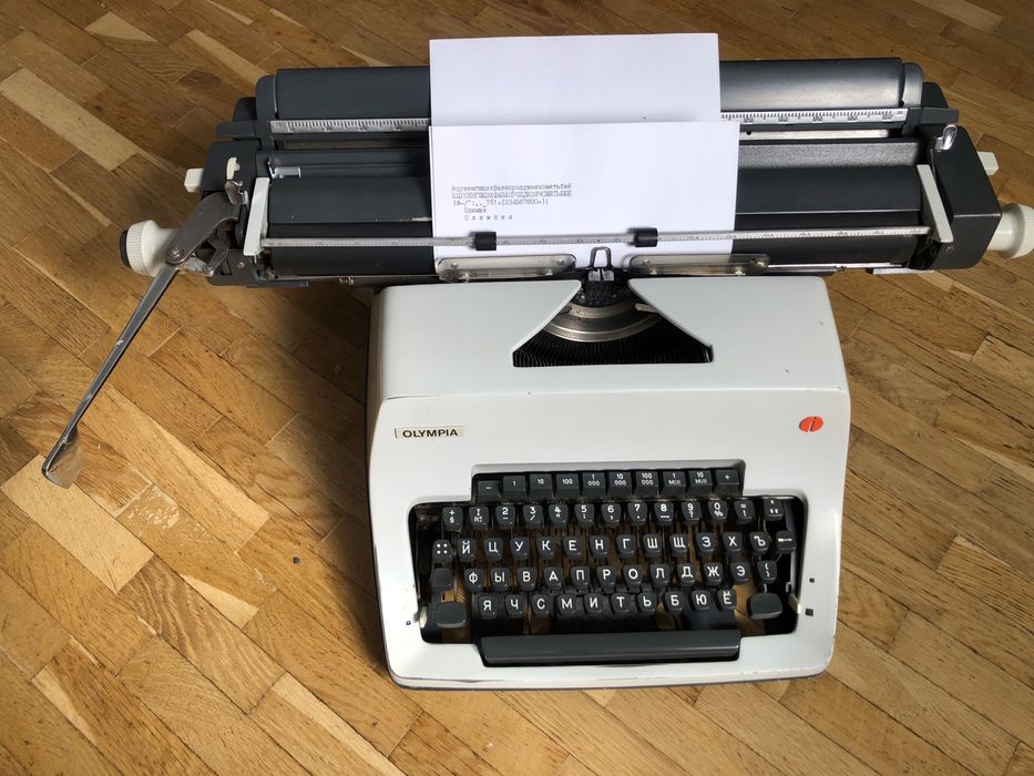 OLIMPIA SG3 ru друкарська пишущая печатная машинка