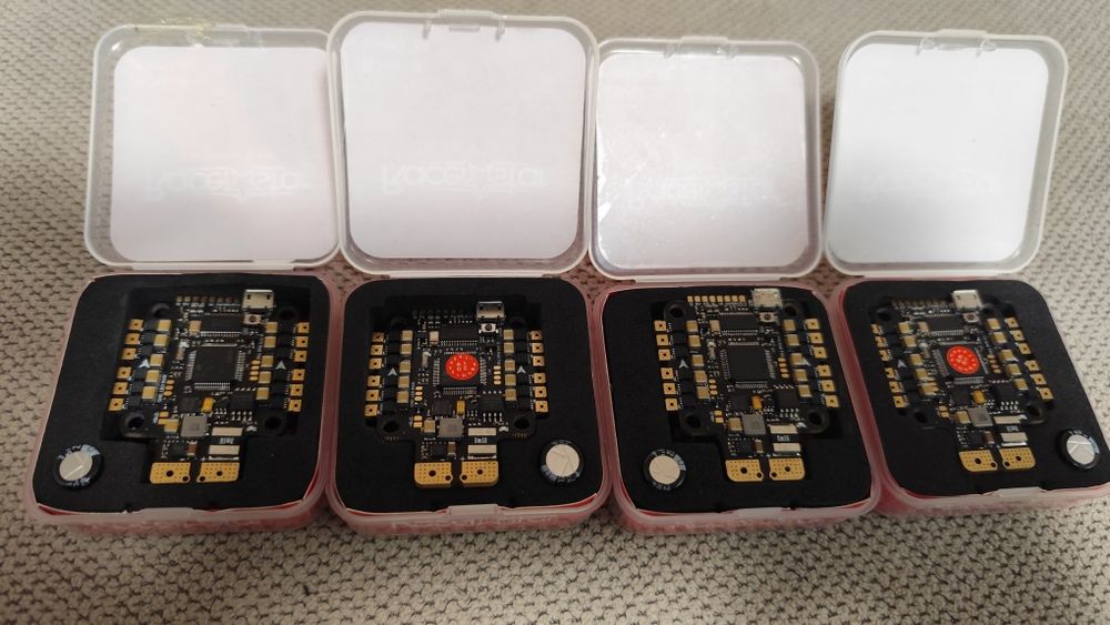 Kontroler lotu FPV 4w1 Racestar F4 6S