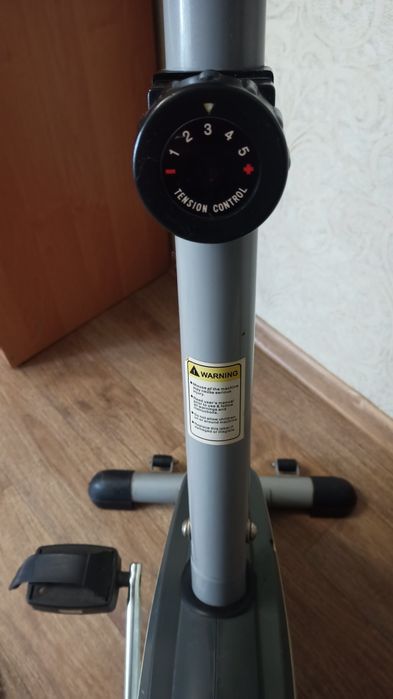 Велотренажёр  HouseFit