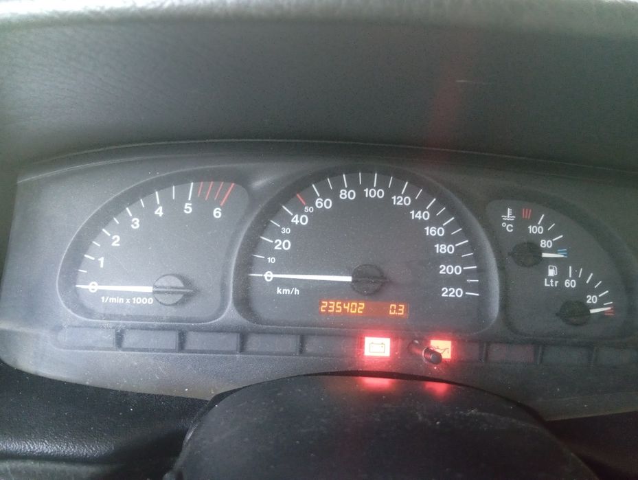 Opel vectra 2.2 tdi