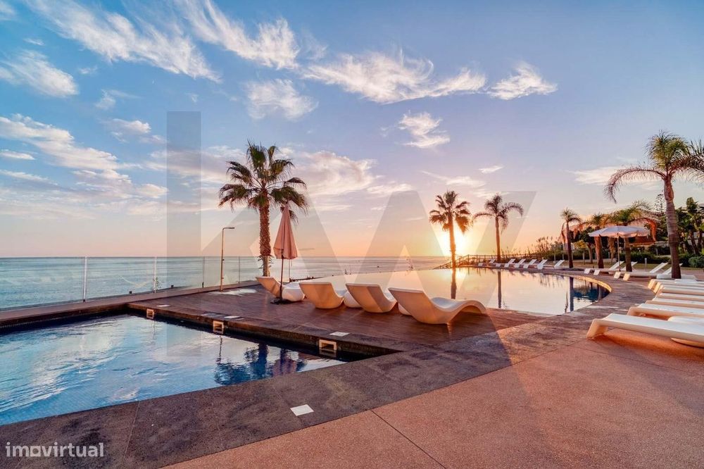 Apartamento T2 Edifício Madeira Palace Residences - Localizado Na Estr