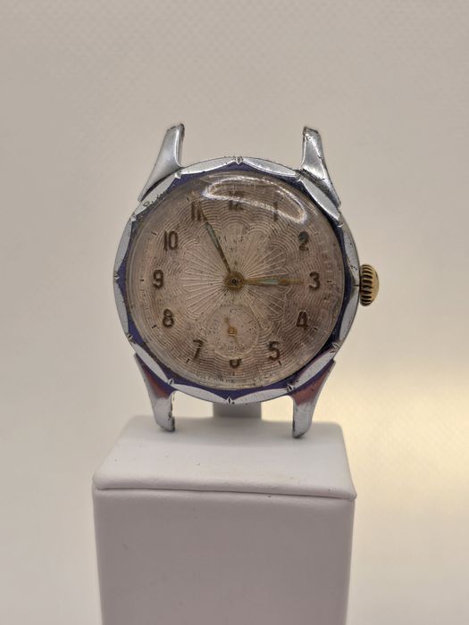 Zegarek Majak działający