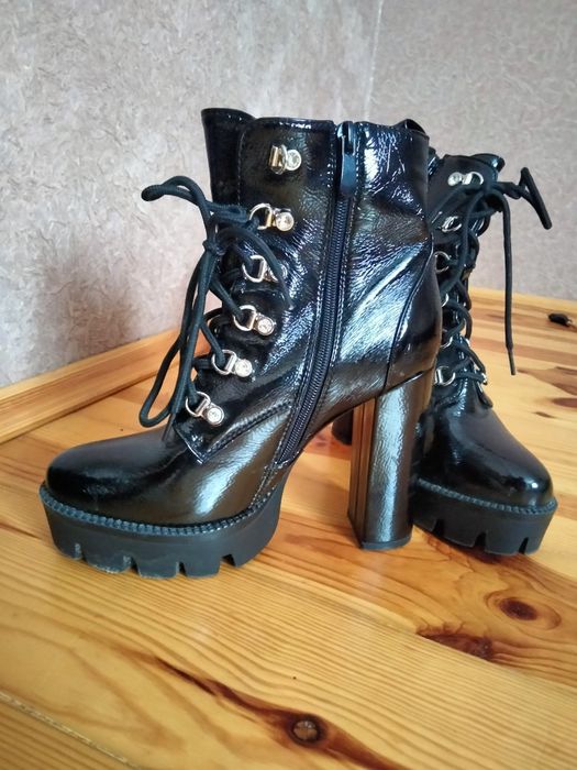 Продам черевики розмір 38