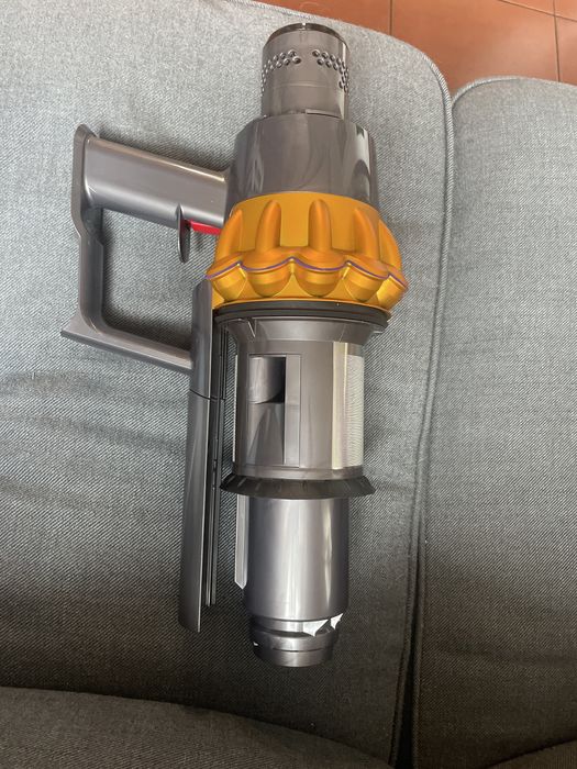Dyson v8 absolute sv22 korpus + silnik + cyklon  nowy sprawny