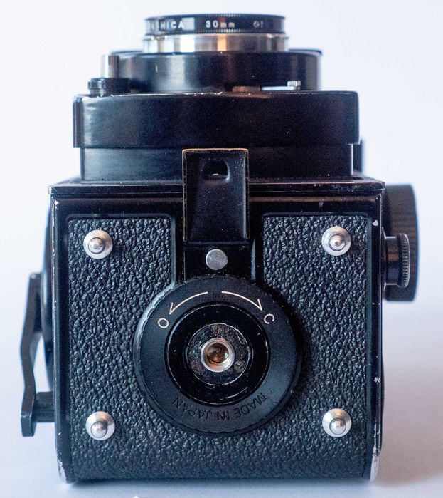 YASHICA MAT 124G - klasyczny średni format + piękne skórzane etui