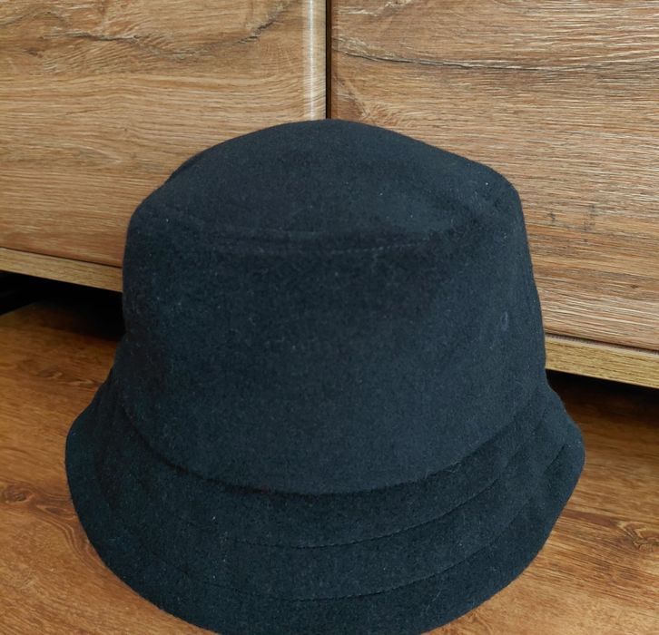 Levis kapelusz polarowy w czarnym kolorze M