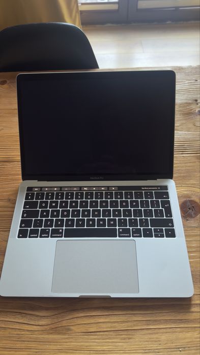 MacBook Pro 13” 2016 | i7 | 16GB RAM | macOS Monterey