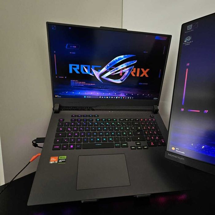 Laptop gamingowy na sprzedaż - ASUS ROG Strix G17