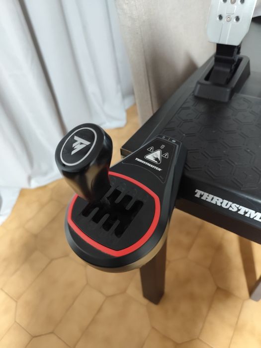 Trustmaster t248 volante pedais + shifter
