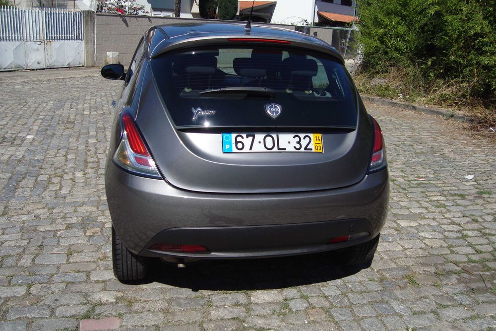 Lancia Ipsilon 1.2 Impecável