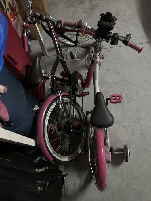 Vendo duas bicicletas semi novas para meninas de 07 e 10 anos