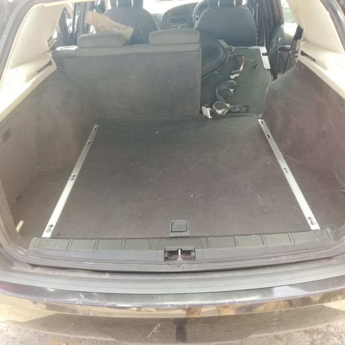 Wykładzina bagażnika saab 9-5 kombi lift boczek boczki tapicerka
