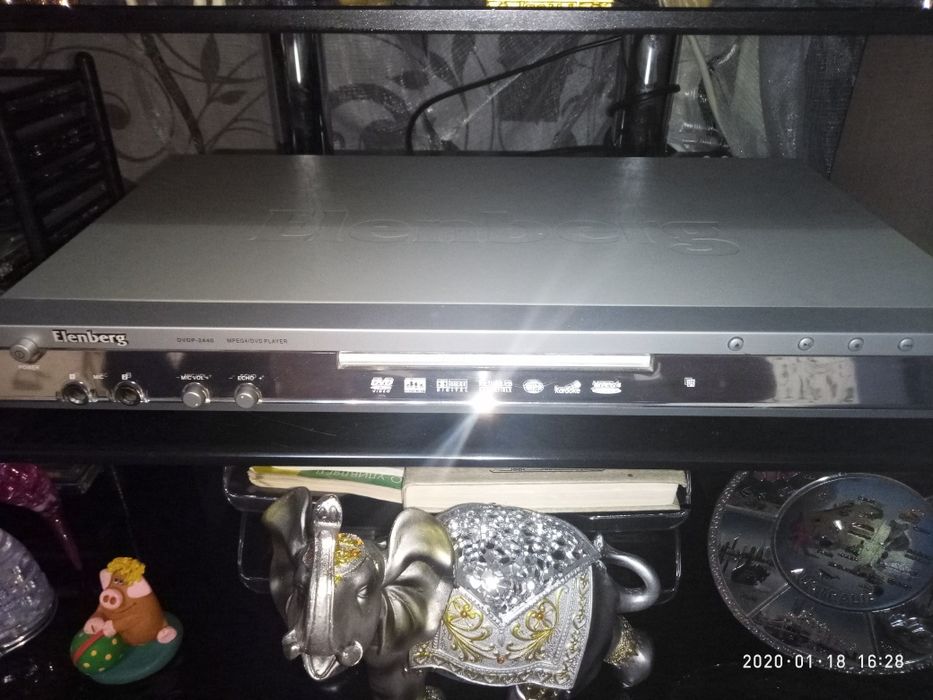 Продам не дорого DVD плеер Elenberg 2440