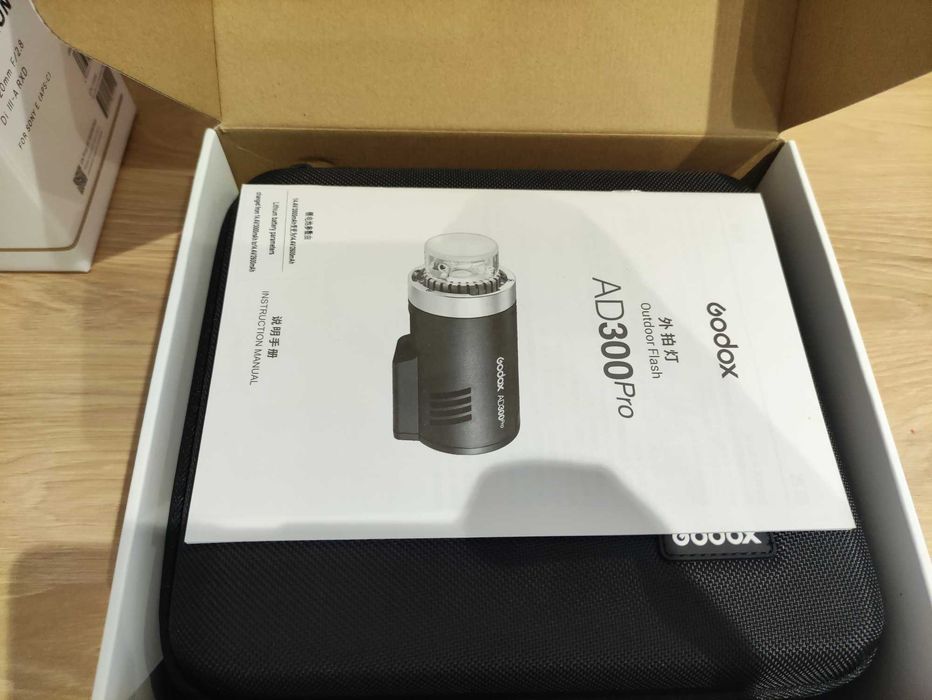 Lampa Godox AD300 Pro - Nowa