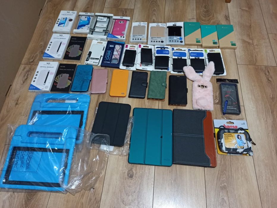 Duży zestaw Etui 37 szt SAMSUNG IPHONE APPLE telefony tablety 2zl/szt