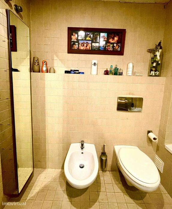 Quarto - localizado em Carcavelos Lisbon