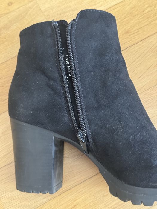 Botins Graceland conforto38 e botins Different de salto alto 37