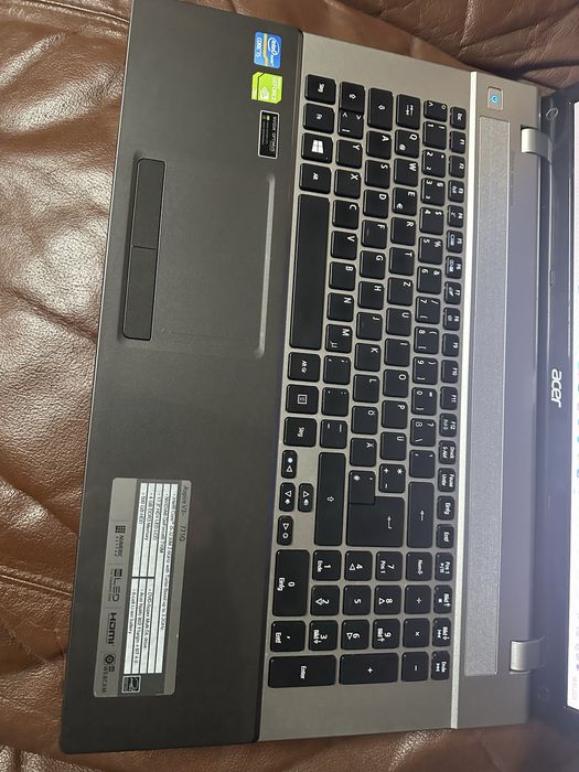 Ноутбук Aser Aspire v3-771