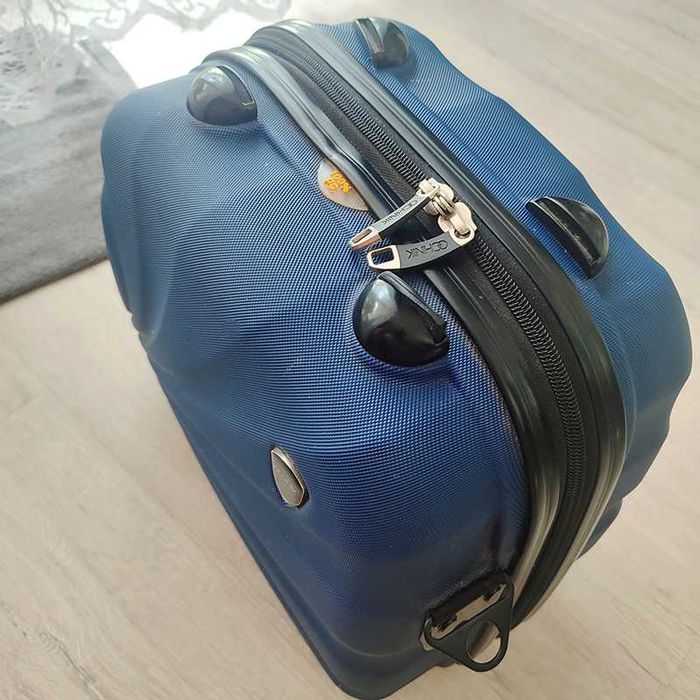 OCHNIK kuferek kosmetyczka