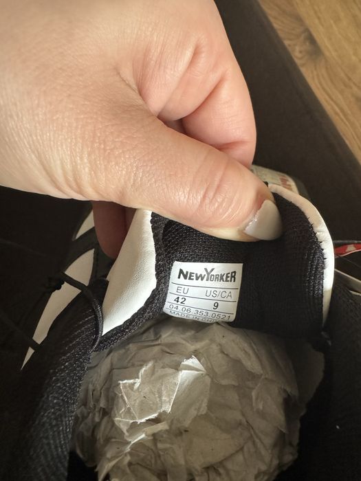 Buty  New Yorker