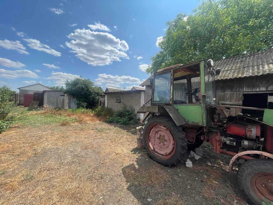 Будинок у с.Зелений  Гай, 20 км від міста. 30 соток землі