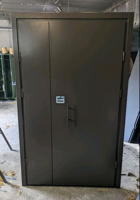 Входные металлические двери/Технические/Двухстворчатые от производител