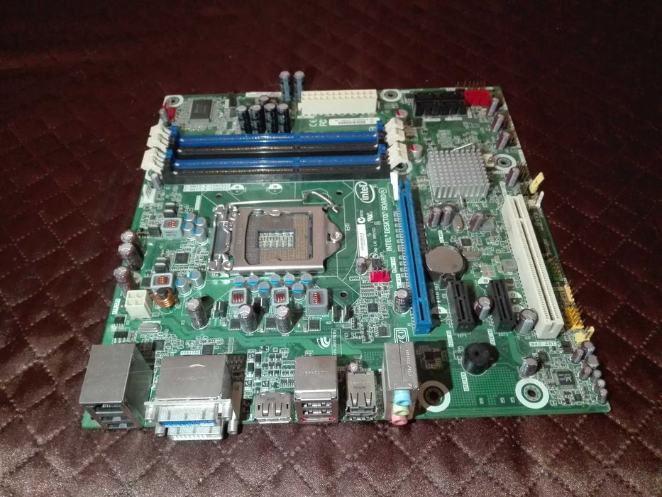плата Intel DQ57TM s1156