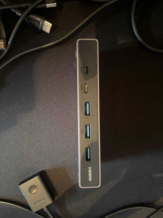 KVM switch 8k 60hz USB 3.0 2 PC Ugreen CM692