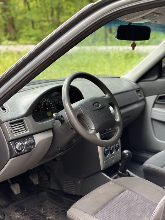 Продам LADA Priora