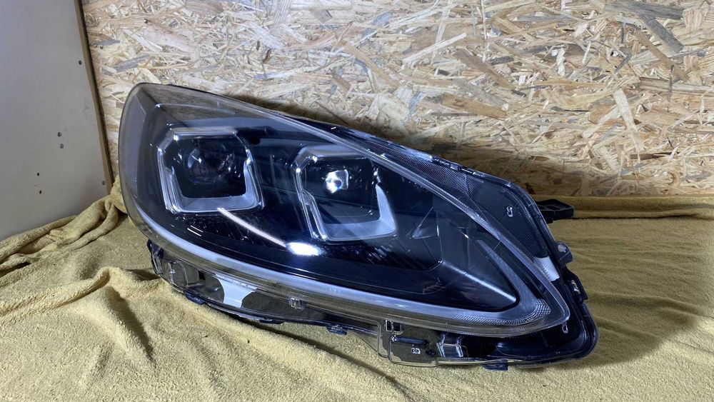 OKAZJA Ford Kuga 3 lewa + prawa komplet FULL LED ŁADNE