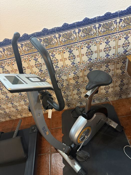 Bicicleta Estatica ajustavel DKN M420