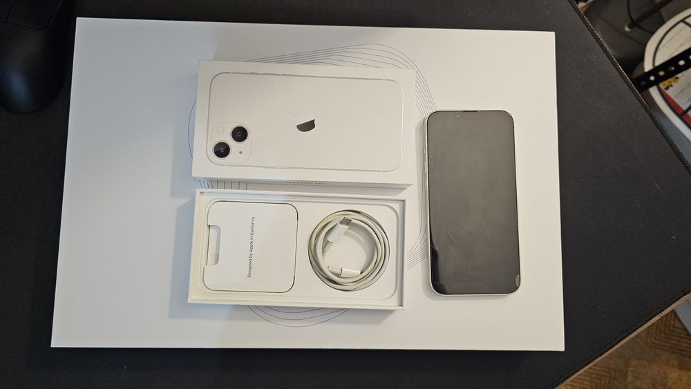 iPhone 13 128GB Starlight