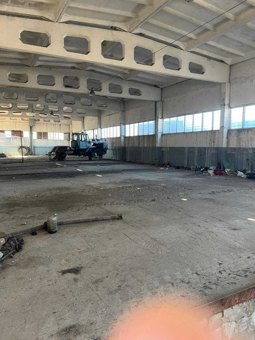 Здається база промислового підприємства