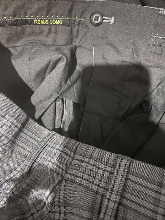 REMUS UOMO nowe eleganckie spodnie męskie 70% wełna