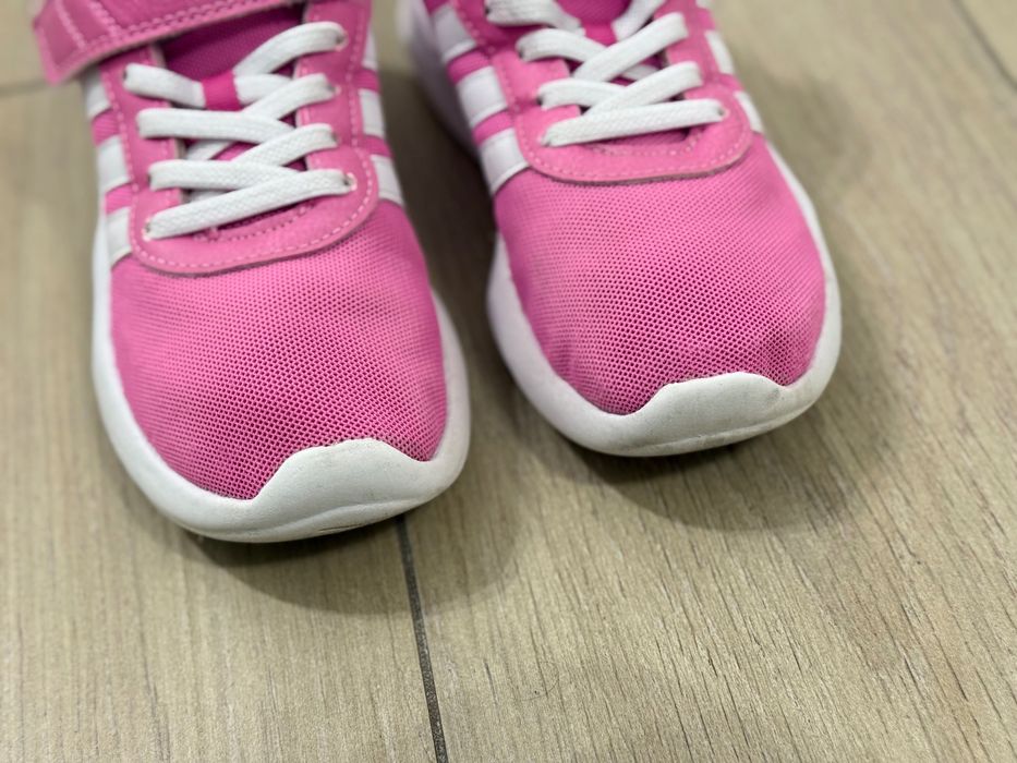 Дитячі кросівки для дівчинки adidas Lite Racer 3.0