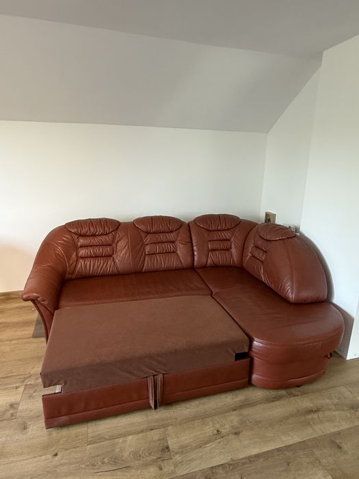 Narożnik skorzany z funkcja spania i schowkiem KLER