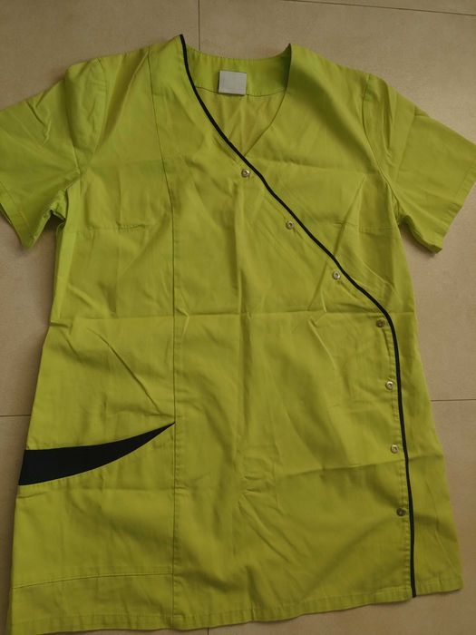 Bluza medyczna   na zapinanie