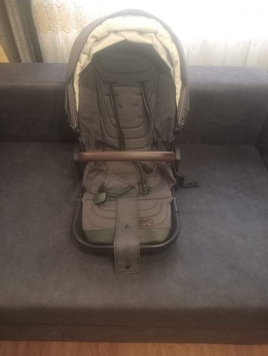 Прогулка Автокрісло Carrello Epica
