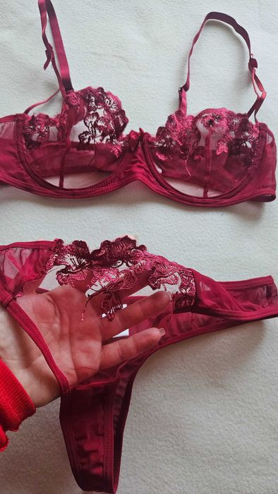 Seksowny koronkowy komplet bielizny seksowna bielizna stanik stringi