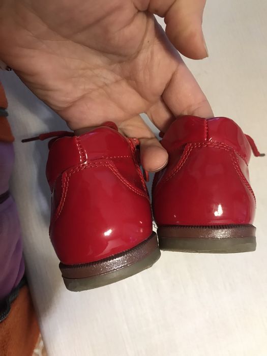 Черевички святкові червоні та сріблясті